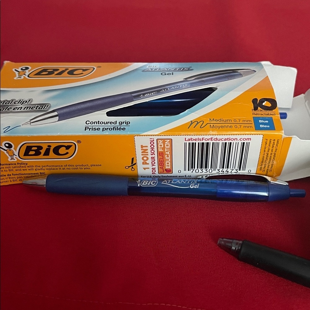BIC and Pilot Gel Pens, .7mm Black and Blue ink. 10 Blue, 8 Black. New - Picture 2 of 3